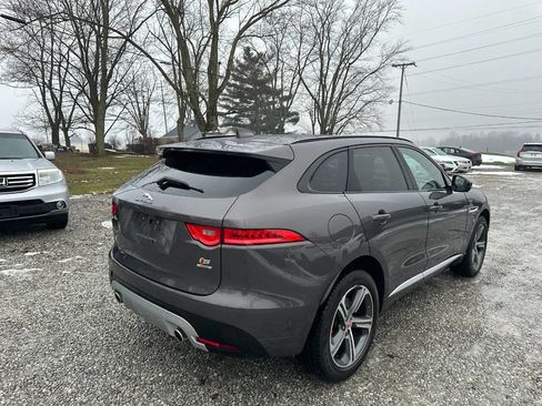 Used 2017 Jaguar F-PACE S image 5