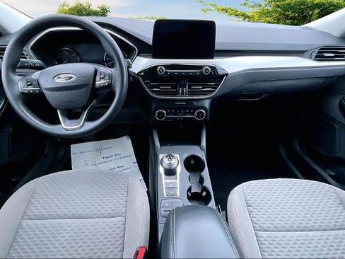 Certified 2022 Ford Escape SE AWD/4WD image 15