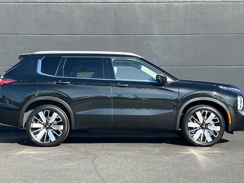New 2026 Mitsubishi Outlander SEL FWD image 4