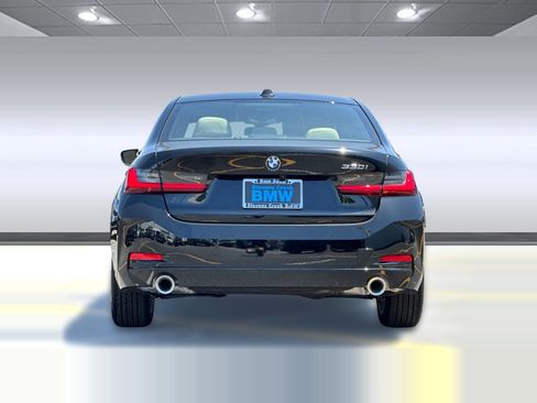 Used 2025 BMW 330i Sedan w/ Premium Package RWD image 9