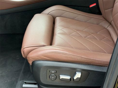 Used 2023 BMW X5 xDrive45e image 24