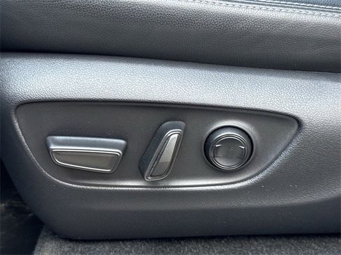 Used 2024 Toyota Land Cruiser w/ Premium Package image 31