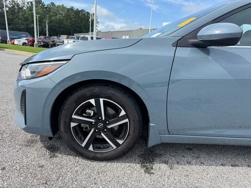 Used 2024 Nissan Sentra SV FWD image 21