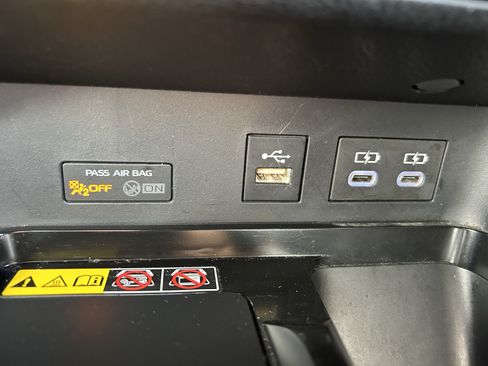 Certified 2025 Toyota Camry SE w/ Convenience Package AWD/4WD image 30