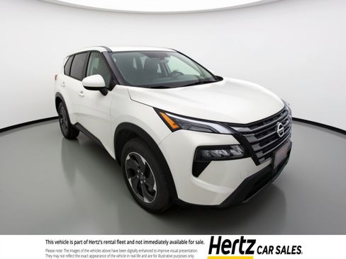 Used 2025 Nissan Rogue SV image 1