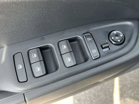 New 2026 Hyundai Venue SE FWD image 22