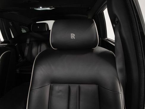 Used 2013 Rolls-Royce Phantom image 22
