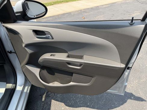 Used 2017 Chevrolet Sonic LT w/ Convenience Package FWD image 20