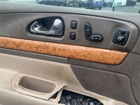Used 2002 Lincoln Continental FWD image 19