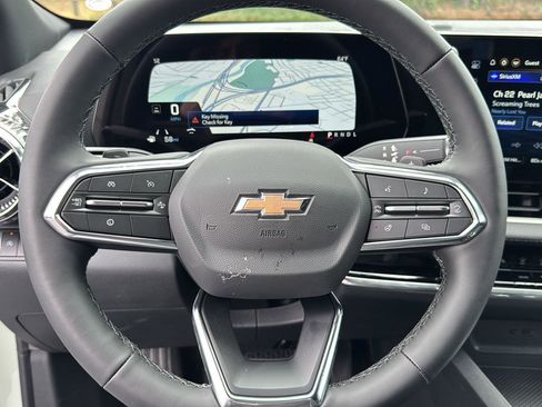 New 2026 Chevrolet Equinox LT w/ Safety and Technology Package image 16