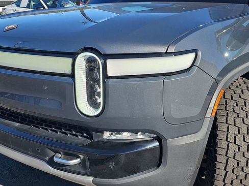Used 2022 Rivian R1T Launch Edition image 36