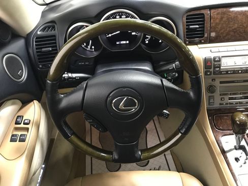 Used 2008 Lexus SC 430 Convertible RWD image 5