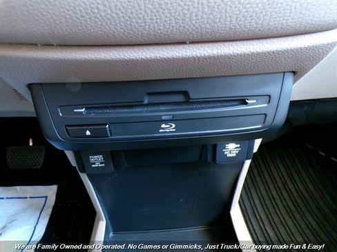 Used 2018 Honda Odyssey Elite image 45