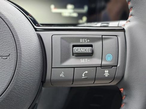 New 2026 Nissan Kicks SR FWD image 17