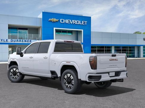 New 2025 GMC Sierra 2500 Denali w/ Denali Reserve Package image 11