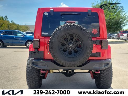 Used 2016 Jeep Wrangler Unlimited Rubicon AWD/4WD image 5