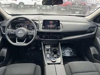 Used 2024 Nissan Rogue S video 2