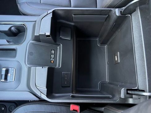 Used 2022 GMC Sierra 1500 AT4 w/ AT4 Premium Package image 27