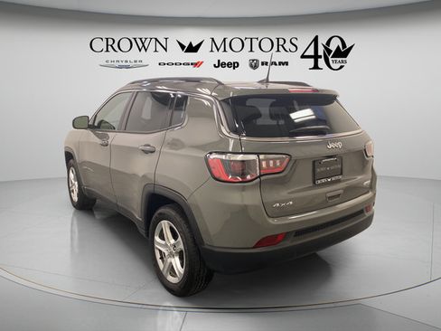 Used 2023 Jeep Compass Latitude w/ Sun and Sound Group AWD/4WD image 12
