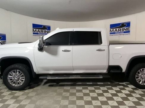 Used 2020 Chevrolet Silverado 2500 High Country w/ Z71 Off-Road Package AWD/4WD image 7