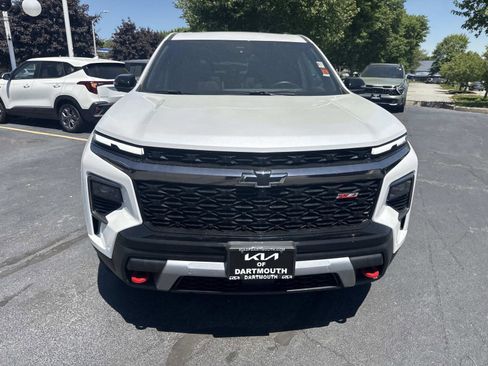 Used 2025 Chevrolet Traverse Z71 w/ Enhanced Driving Package AWD/4WD image 12