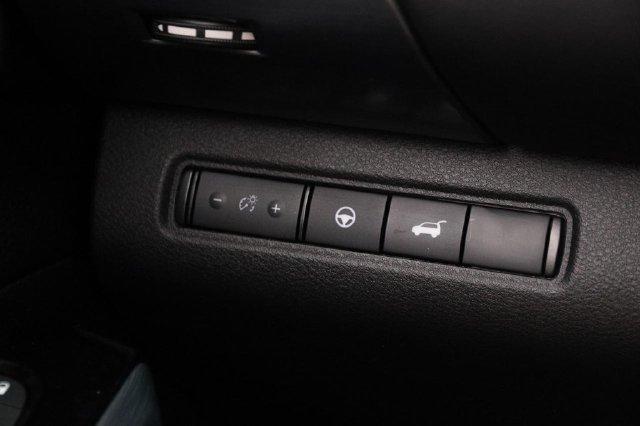 Certified 2025 Nissan Pathfinder SL AWD/4WD image 23