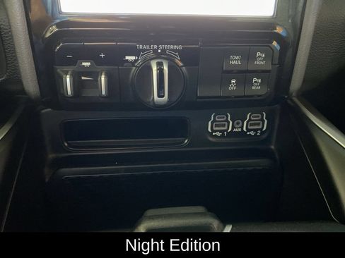 Used 2022 RAM 1500 Big Horn AWD/4WD image 7