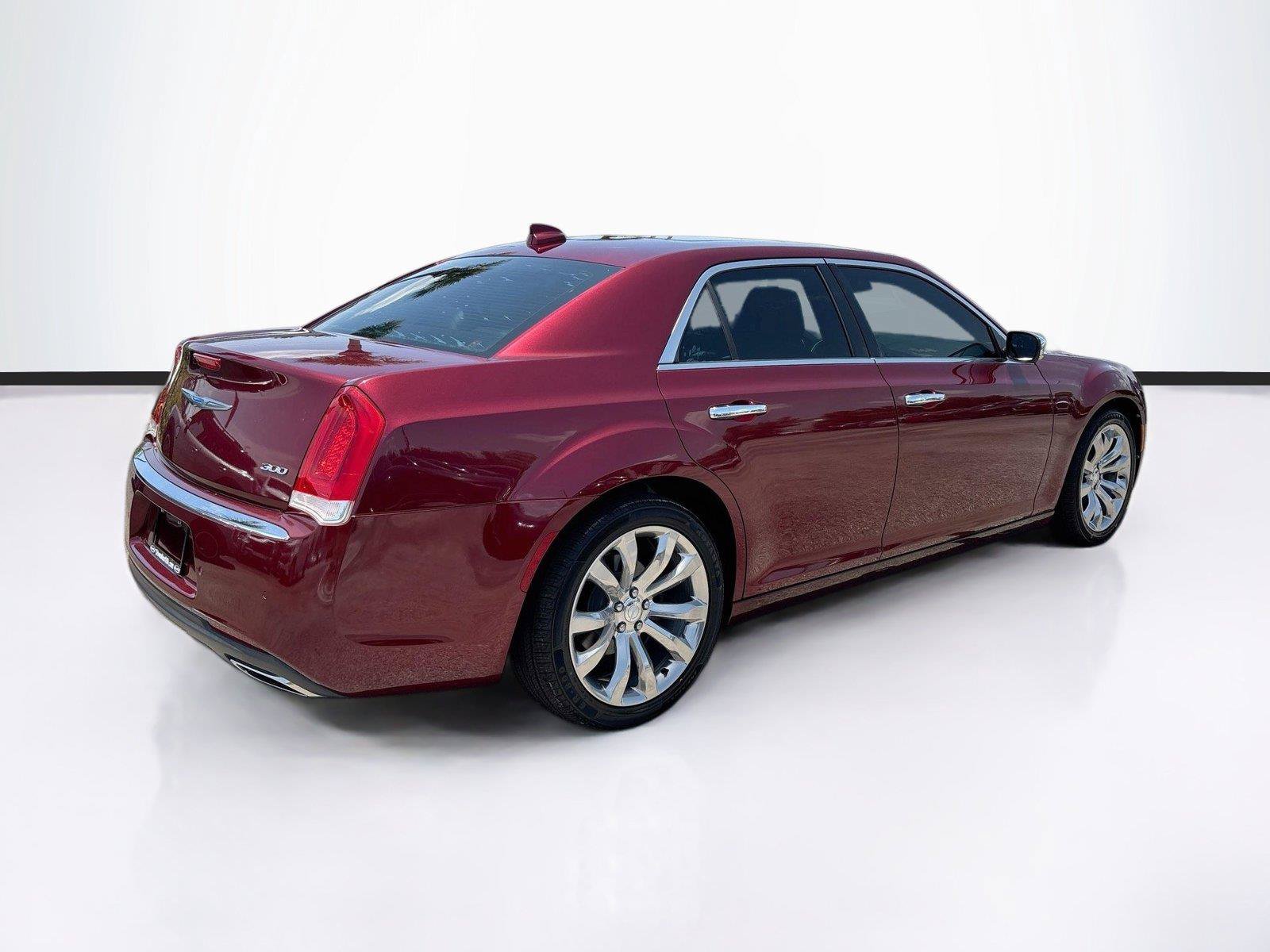 Used 2018 Chrysler 300 Limited w/ Safetytec Plus Group RWD image 7