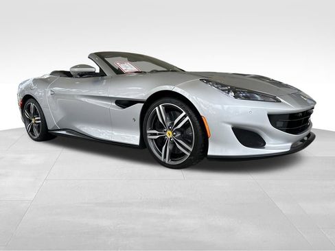 Used 2019 Ferrari Portofino Base image 3