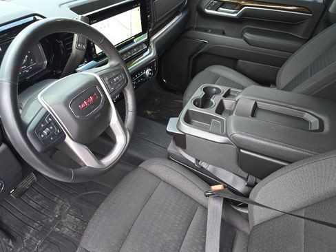 Used 2023 GMC Sierra 1500 Elevation w/ LPO, Elevation Black Package image 9