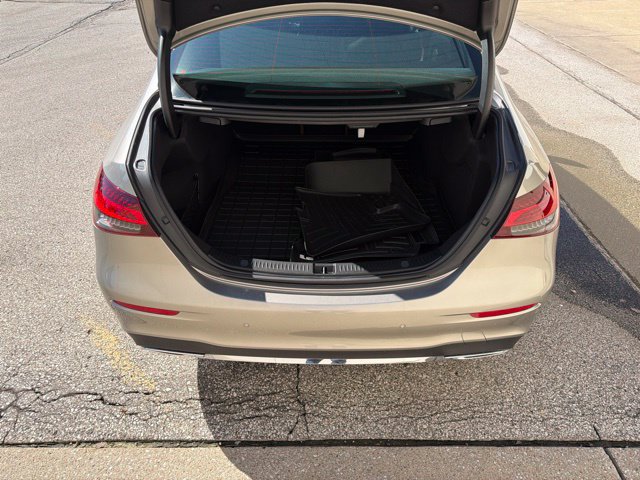 Used 2023 Mercedes-Benz E 450 4MATIC Sedan image 13