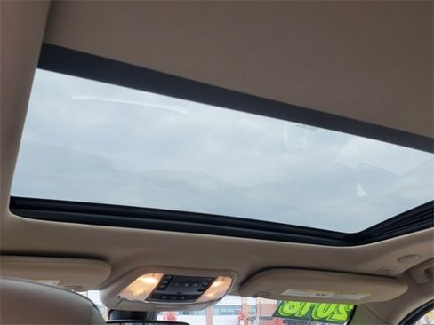 Used 2018 Jeep Grand Cherokee Overland image 36