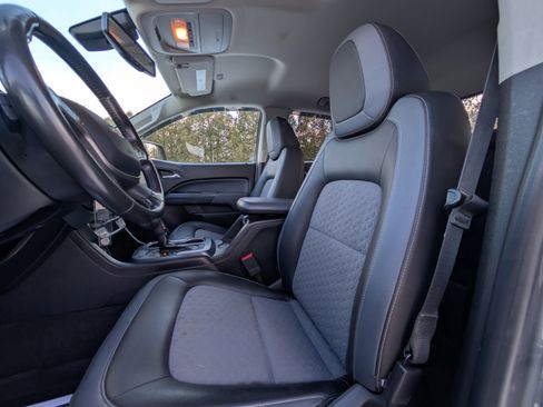 Used 2020 Chevrolet Colorado Z71 image 29