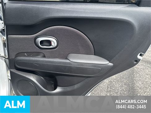 Used 2016 Kia Soul w/ Option Group 020 FWD image 18