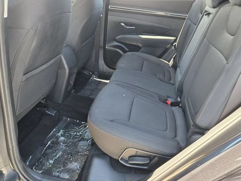 Certified 2024 Hyundai Tucson SE FWD image 11