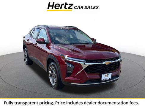 Used 2025 Chevrolet Trax LT w/ LT Convenience Package FWD image 1