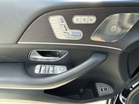 Used 2022 Mercedes-Benz GLS 450 4MATIC image 20