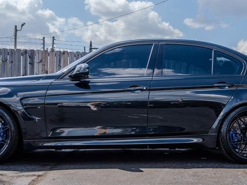 Used 2017 BMW M3 image 2