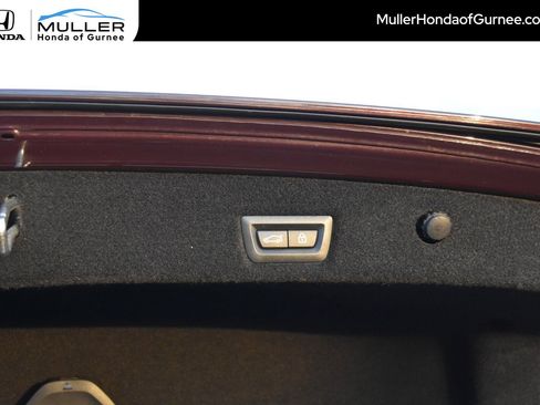 Used 2020 BMW 750i xDrive w/ Executive Package image 53