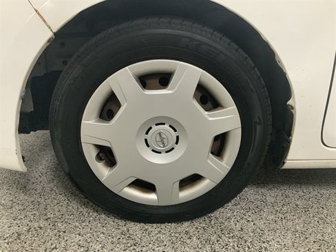 Used 2011 Scion xB FWD image 10