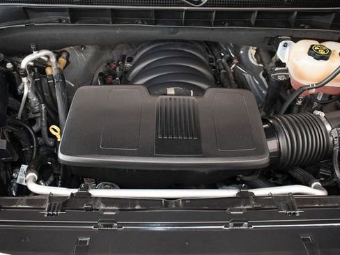 Used 2021 Cadillac Escalade Sport Platinum AWD/4WD image 3