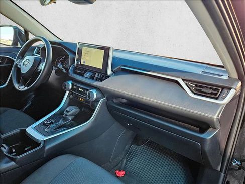 Used 2024 Toyota RAV4 AWD Hybrid image 22