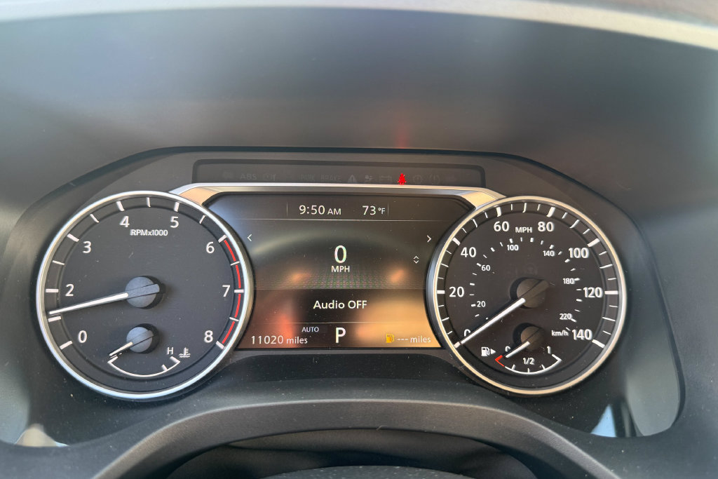 Used 2023 Nissan Rogue S AWD/4WD image 15