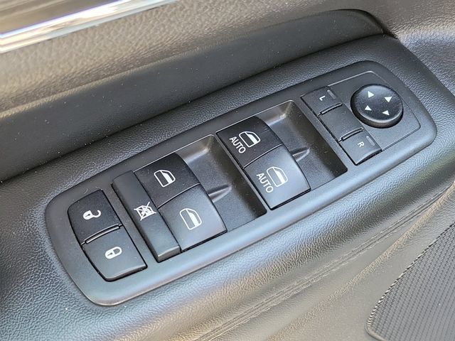 Used 2019 Jeep Grand Cherokee Limited AWD/4WD image 20