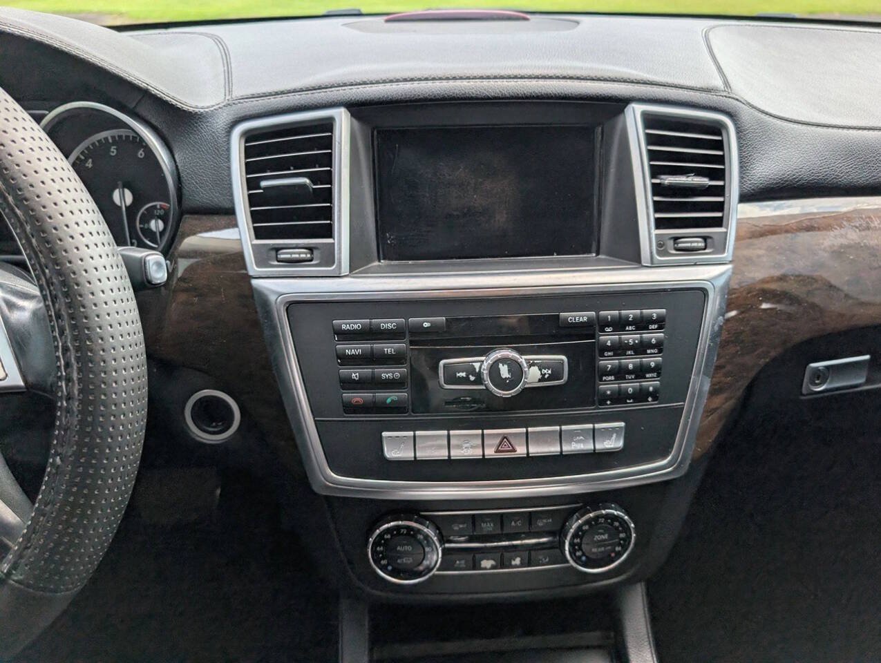 Used 2014 Mercedes-Benz GL 450 4MATIC image 35