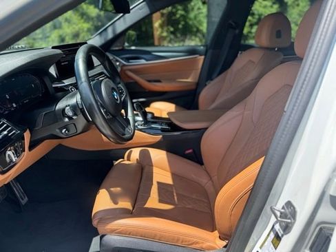 Used 2023 BMW 540i w/ M Sport Package RWD image 10