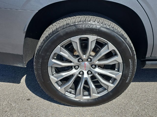 Used 2021 GMC Yukon Denali w/ Denali Premium Package AWD/4WD image 34