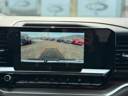 Used 2026 GMC Sierra 1500 SLT image 26