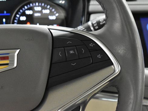 Used 2023 Cadillac XT5 Premium Luxury w/ Technology Package image 9