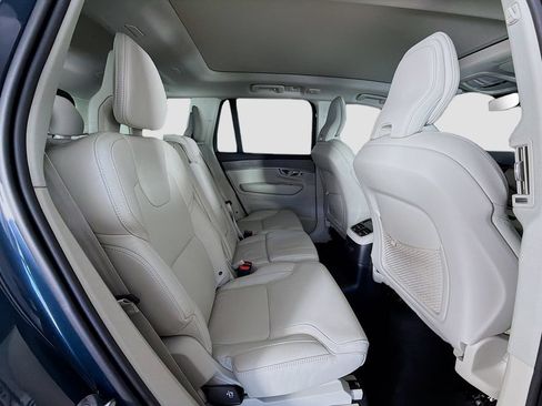 Certified 2026 Volvo XC90 T8 Ultra w/ Protection Package Premier AWD/4WD image 30